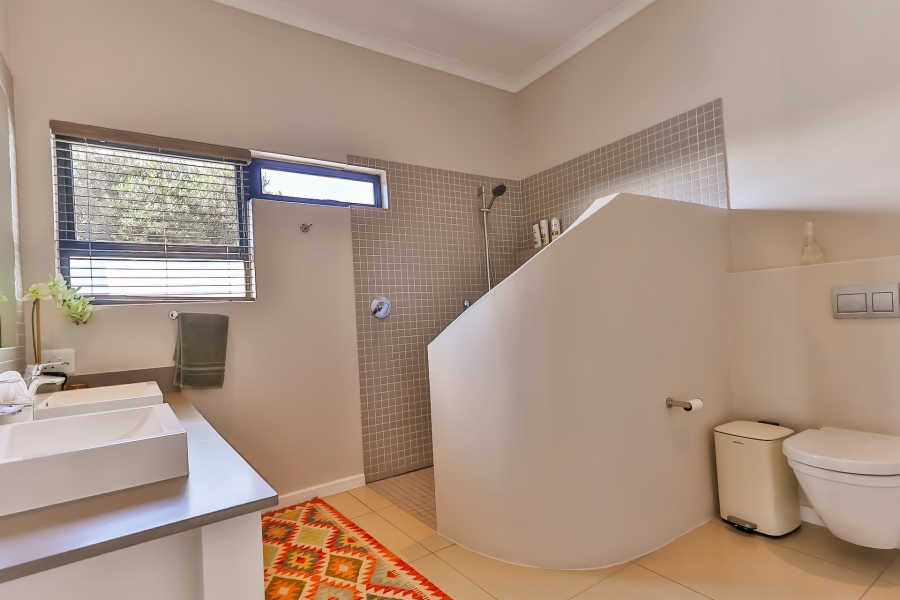 4 Bedroom Property for Sale in The Coves North West
